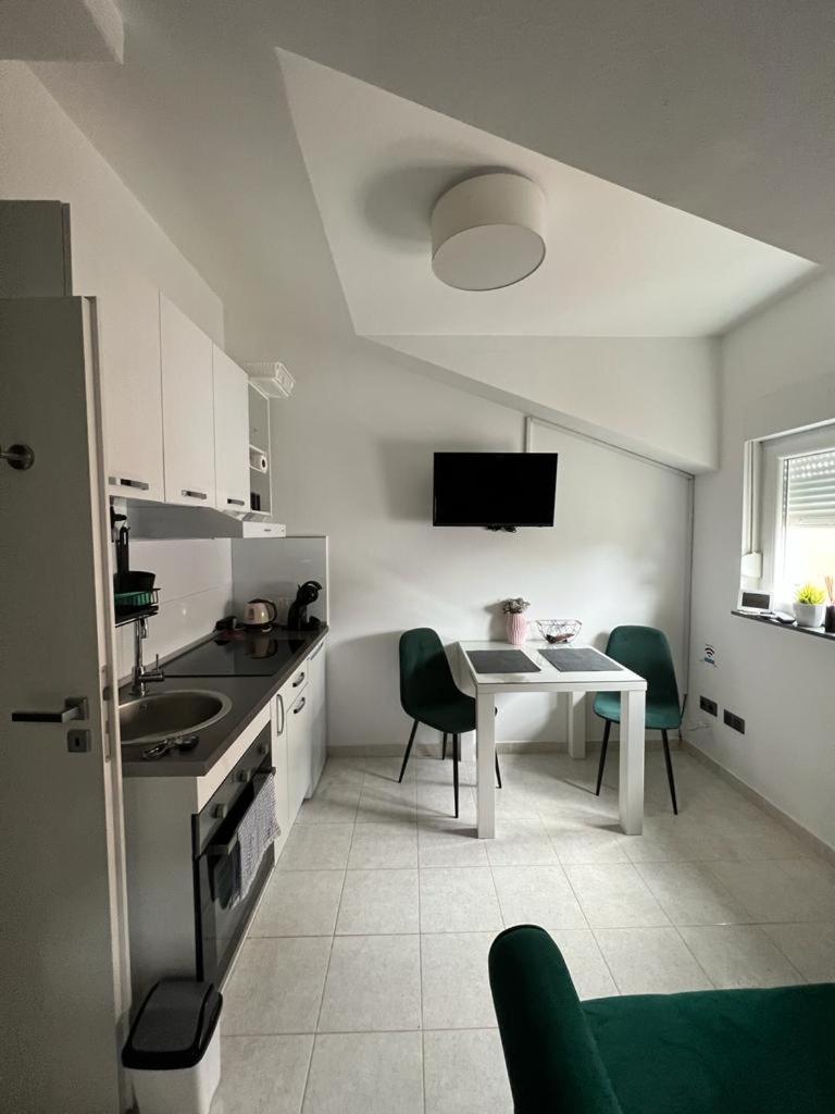 Guerilla Choice Apartment Vodice Exterior photo